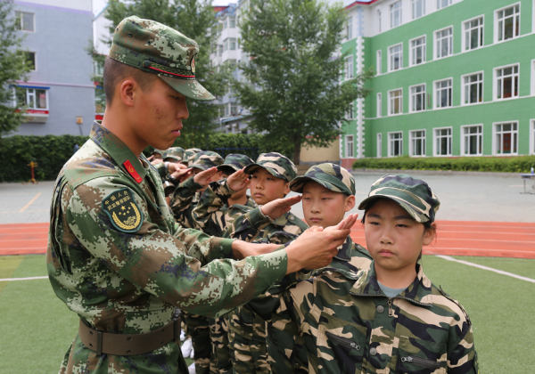 龙井市安民小学第十期封闭式军训圆满结束